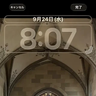 iPhone→ロック画面→コレクション→カスタマイズ→スペース