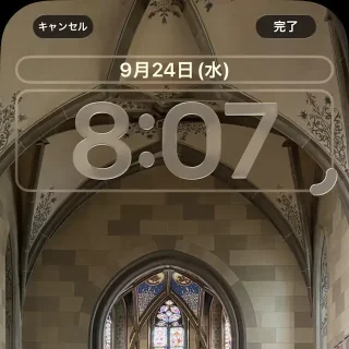 iPhone→ロック画面→コレクション→カスタマイズ→スペースなし