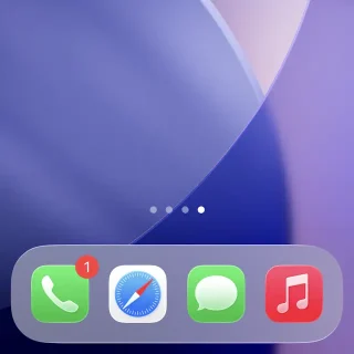 iPhone→ホーム画面→Dock→電話アプリ→バッジ
